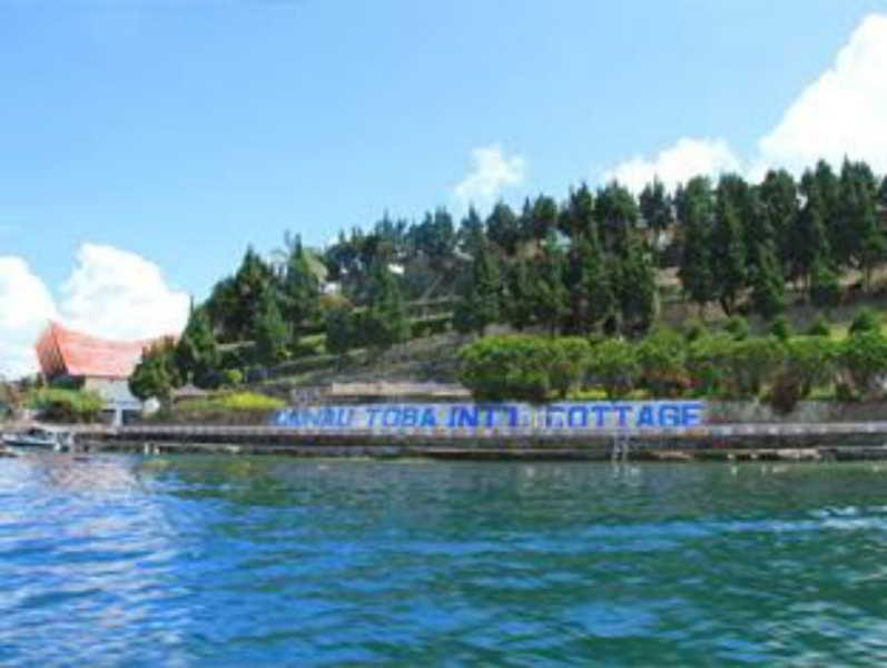 Danau Toba International Cottage Parapat Exteriör bild